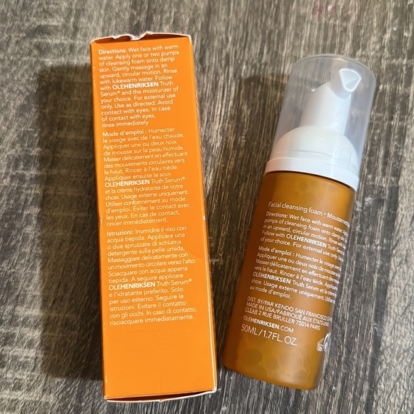 🥰🥰Olehenriksen Truth Foaming Cleanser🥰🥰 - Picture 2 of 4
